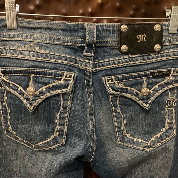 what size is a 28 miss me jean